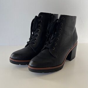 Naturalizer Black Lace-Up Heeled Ankle Boots – Women’s Size 9.5